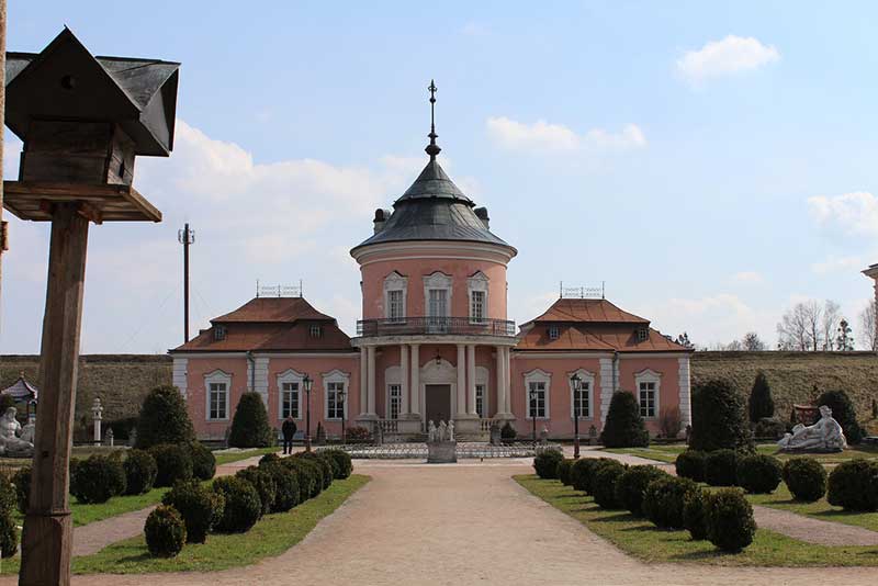 Замки Львова